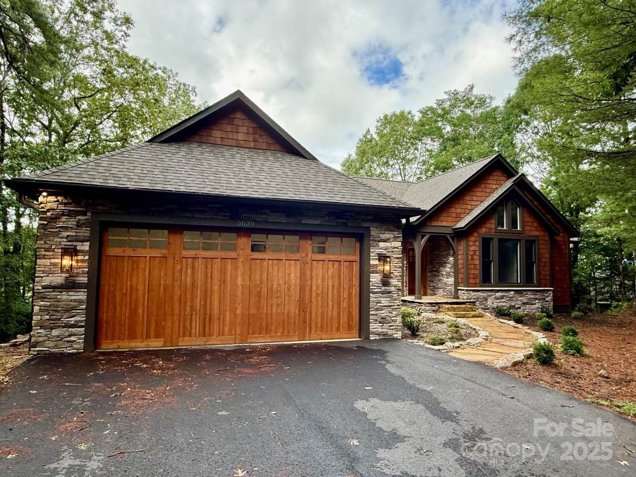 5039 Connestee Trail - Photo 1