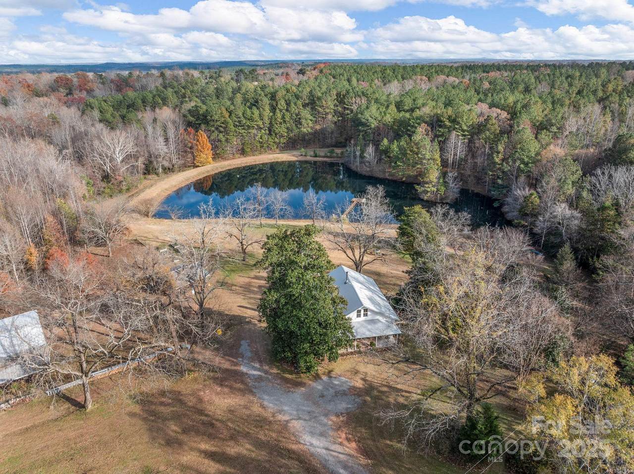 340 Blaynes Trail - Photo 1