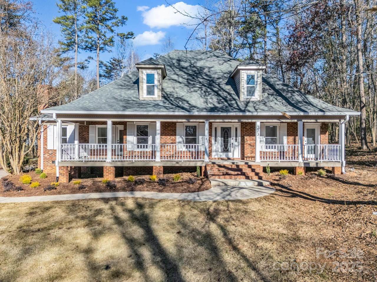 303 Fairforest Drive - Photo 1