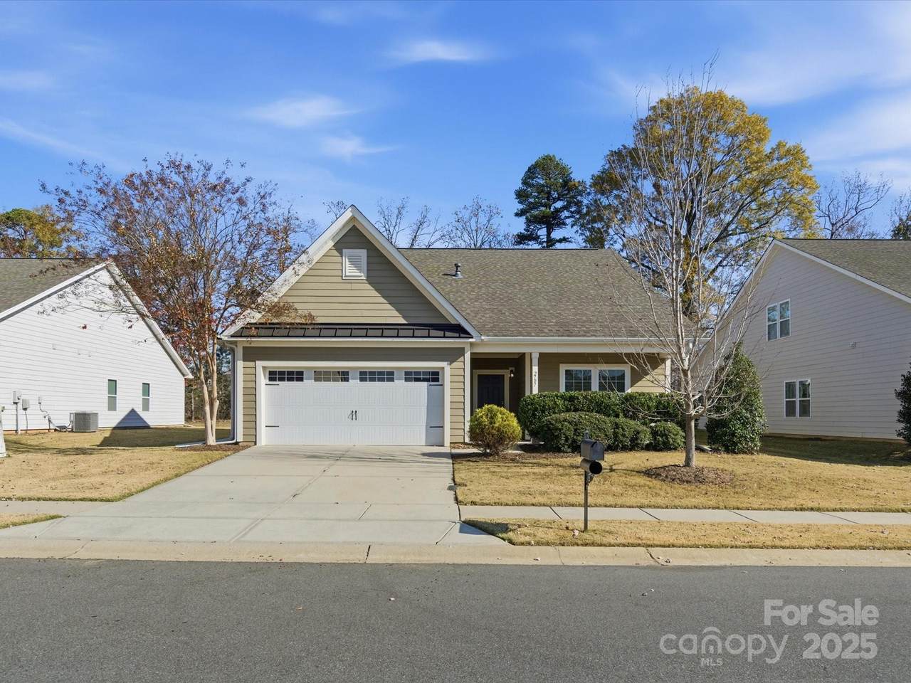 2707 White Pines Court - Photo 1
