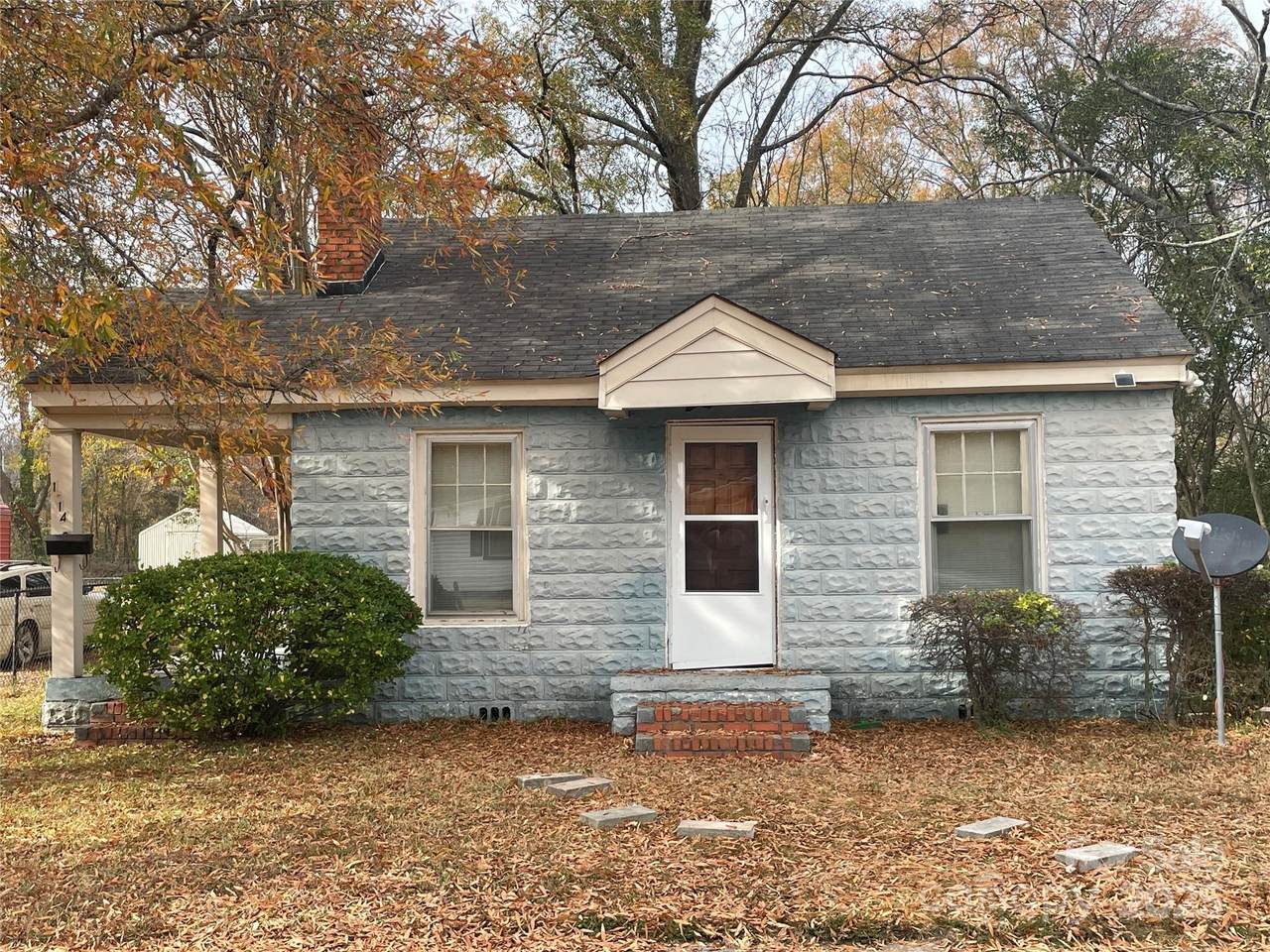 1014 Martin Avenue - Photo 1