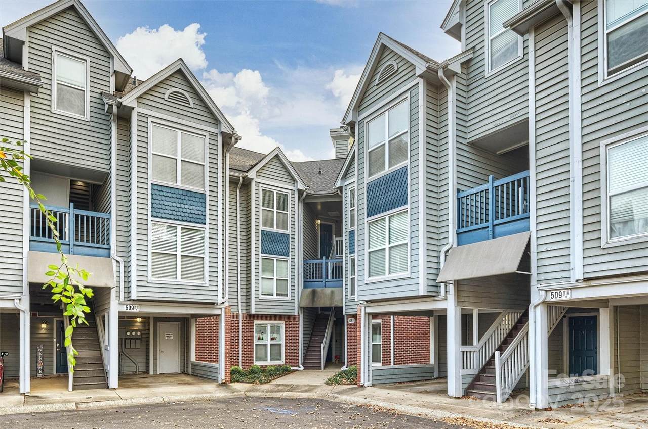 509 Graham Street - Photo 1