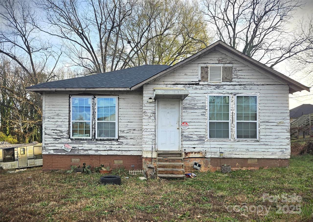 901 5th Avenue - Photo 1