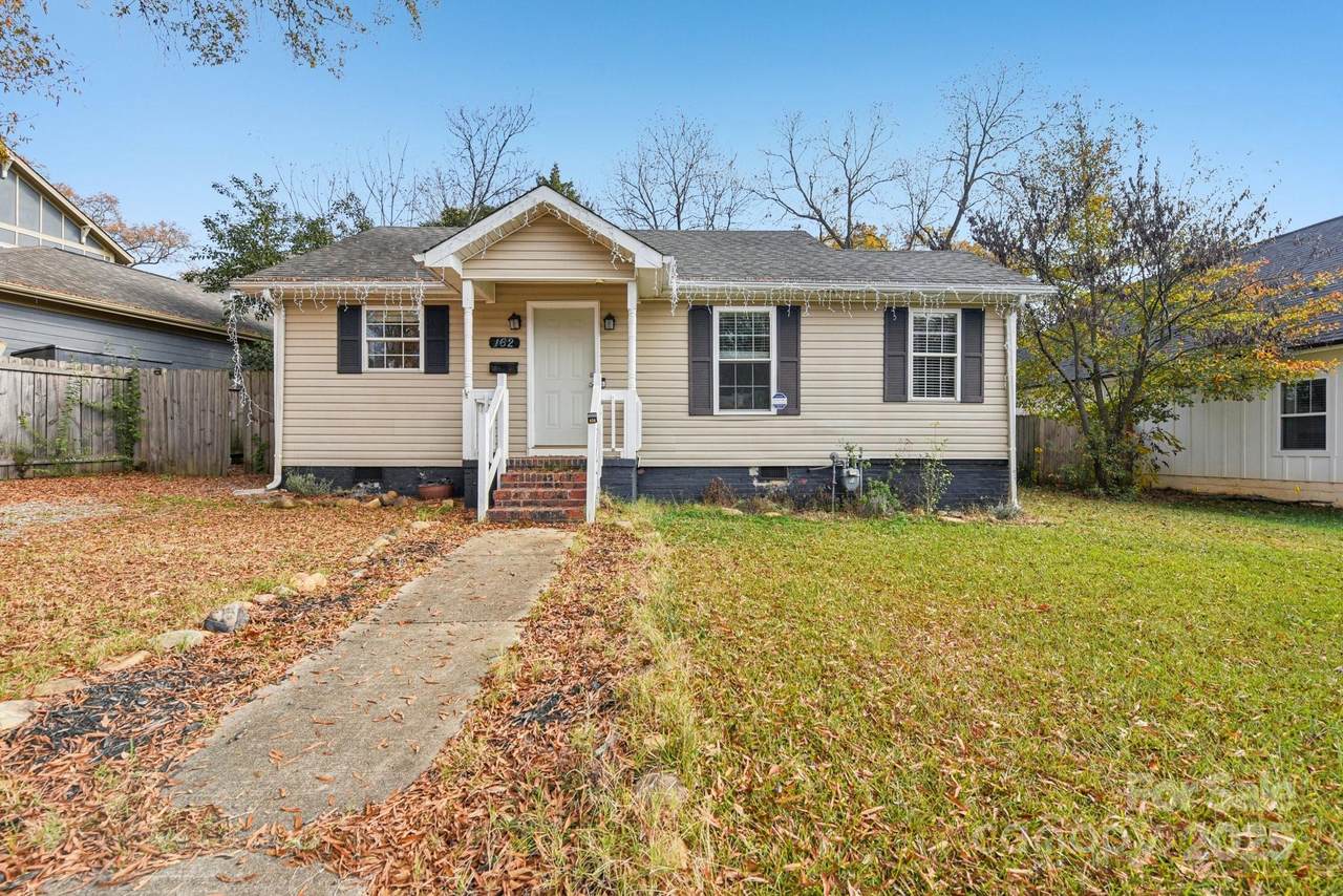 162 Smallwood Place - Photo 1