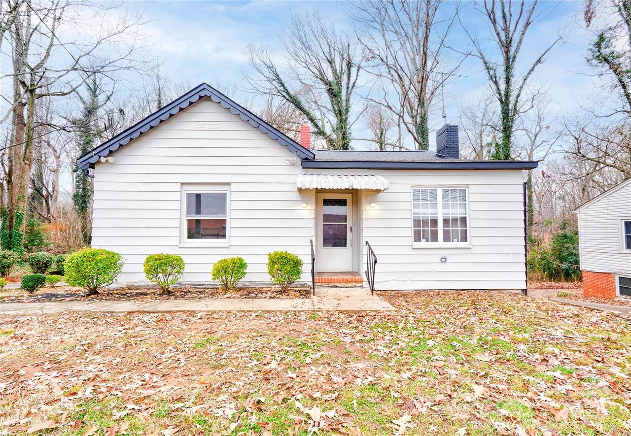 704 Earl Road - Photo 1