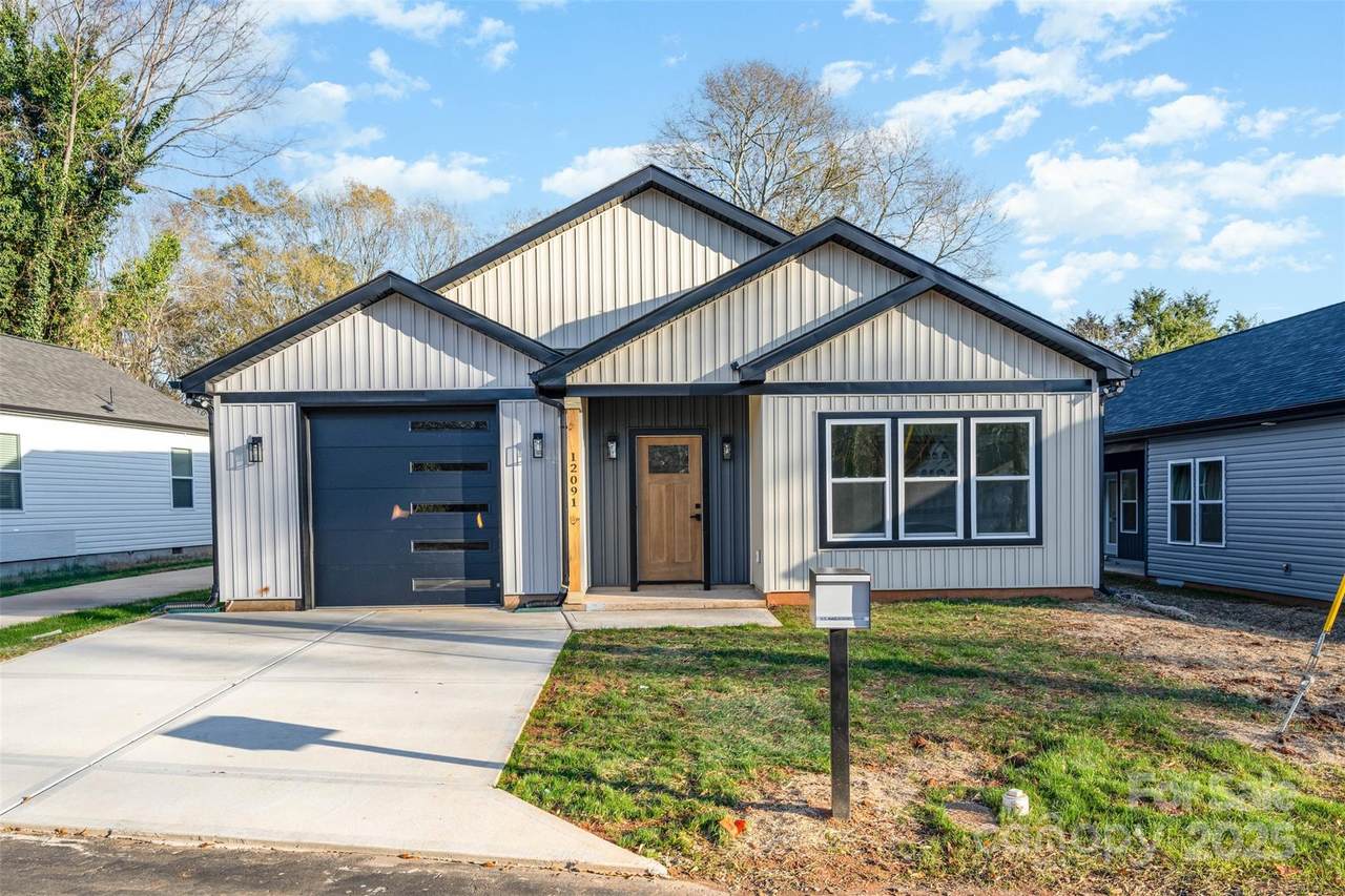 1209-1 Patterson Street - Photo 1