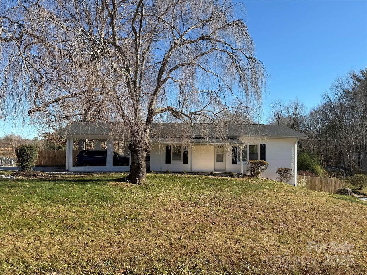 401 Bradshaw Avenue - Photo 1