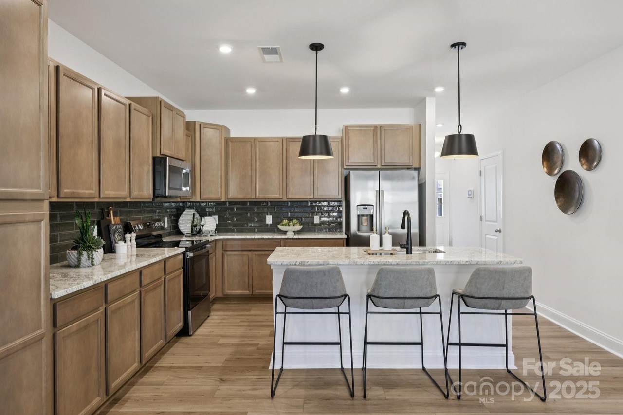 7717 Ethora Way - Photo 1