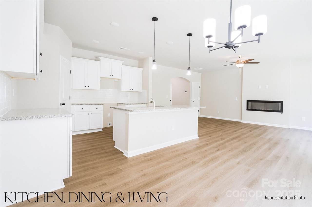 7504 Gwynne Hill Road - Photo 1