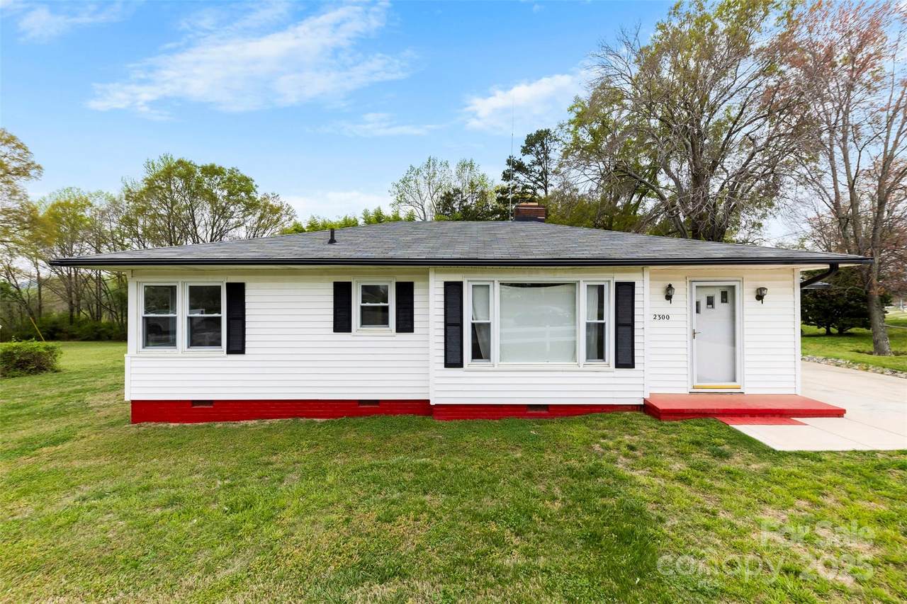 2300 Linwood Road - Photo 1