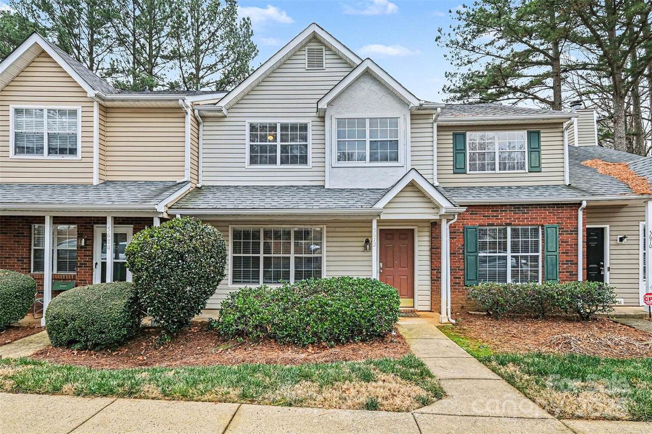 5672 Prescott Court - Photo 1