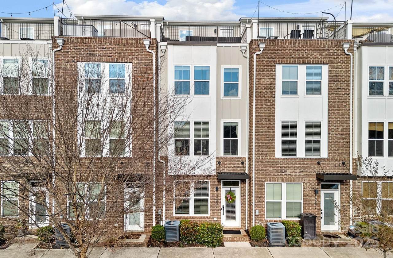 1263 Caldwell Street - Photo 1