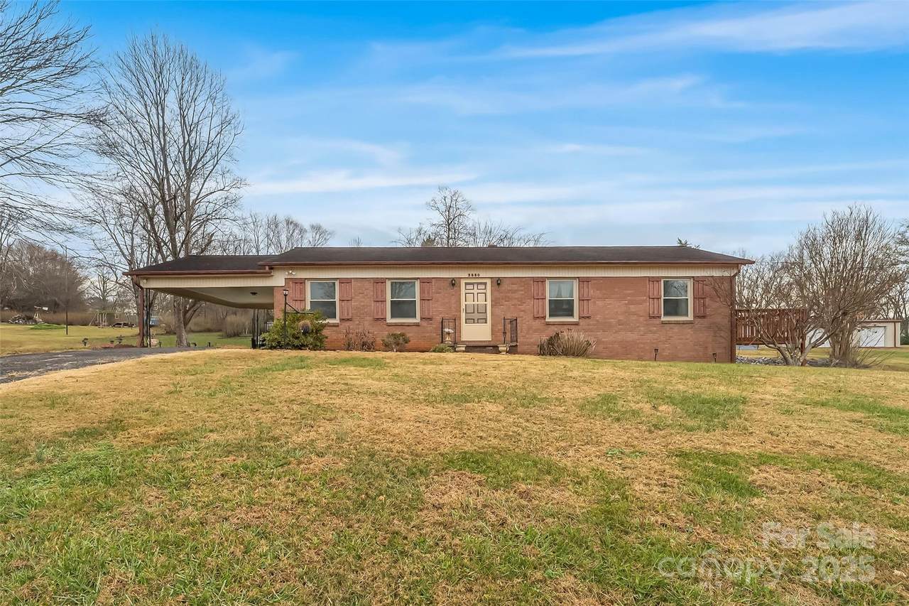 2580 Sweetbriar Circle - Photo 1