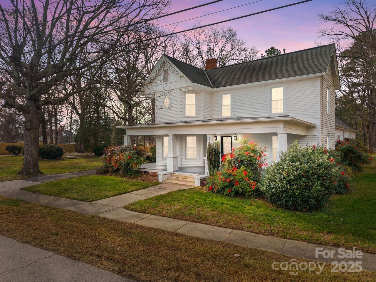 401 Hoke Street - Photo 1