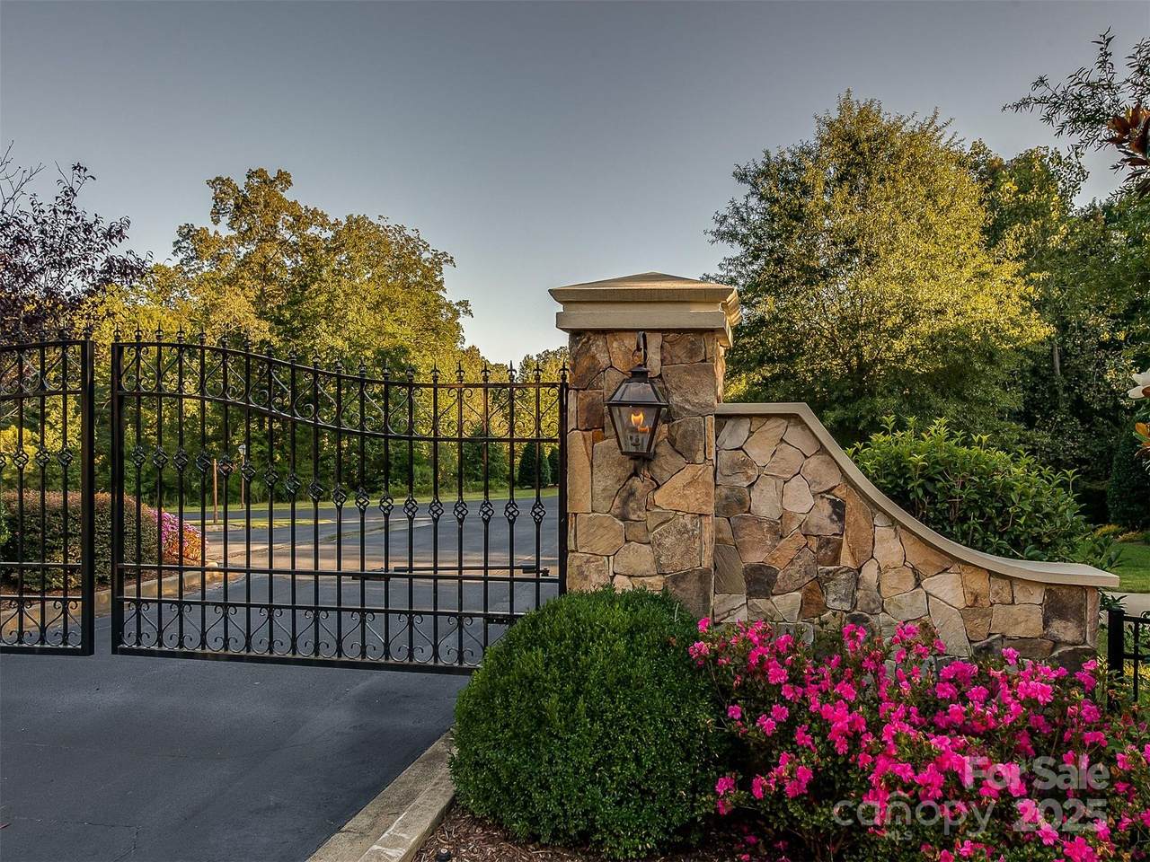 5125 Longbrooke Court - Photo 1