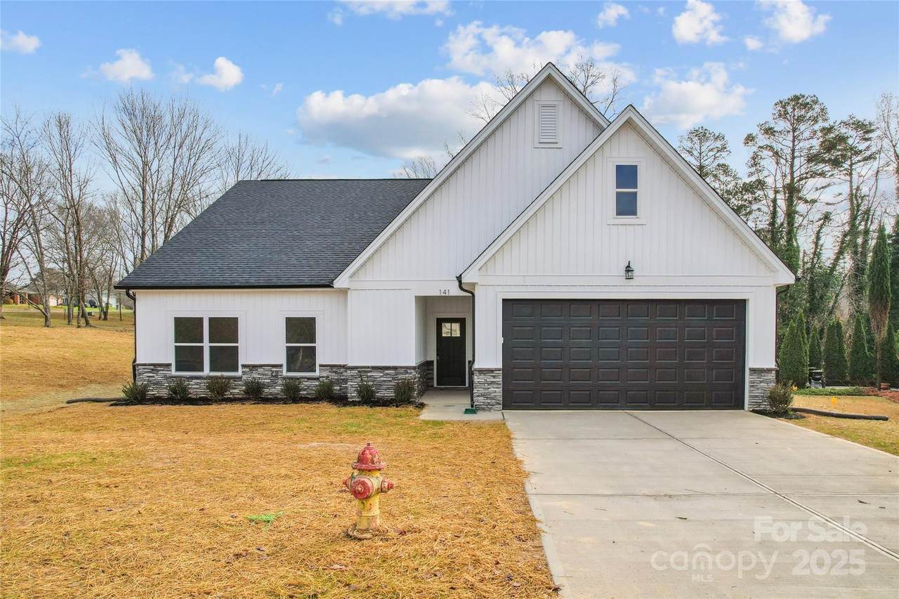 141 Quail Hollow Drive - Photo 1