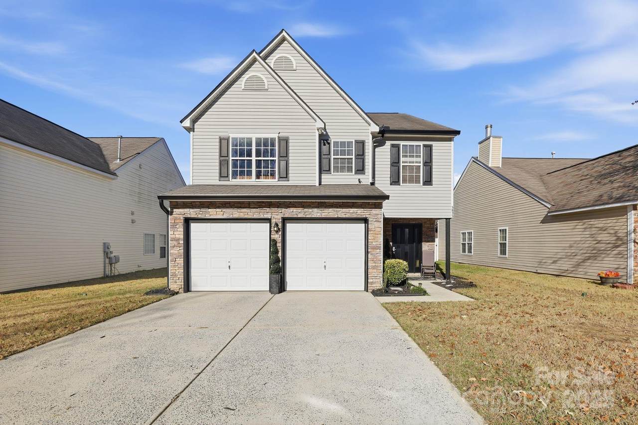 5825 Brookfield Pointe Drive - Photo 1