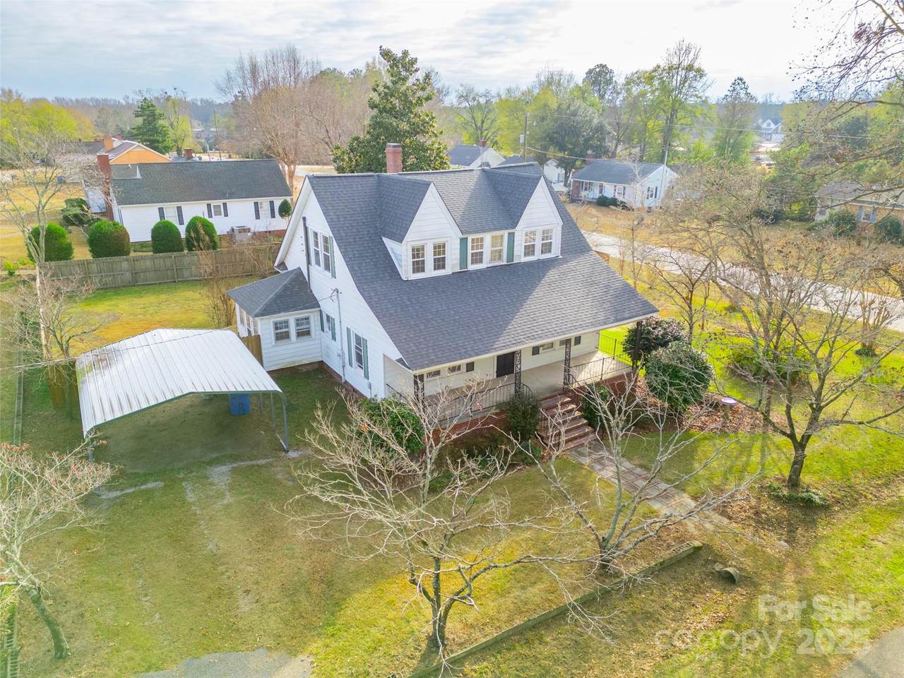 315 Blakeney Street - Photo 1