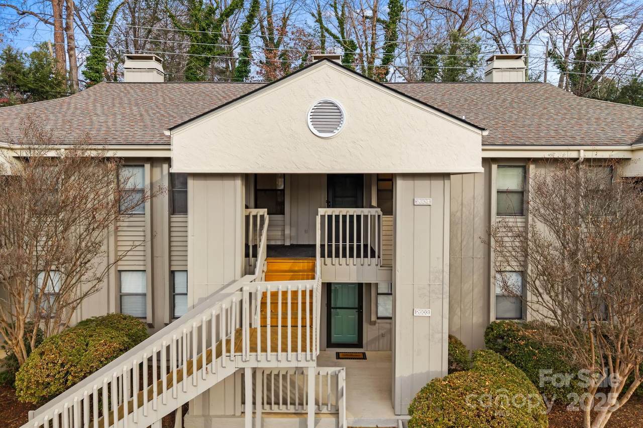 2604 Vineyard Boulevard - Photo 1