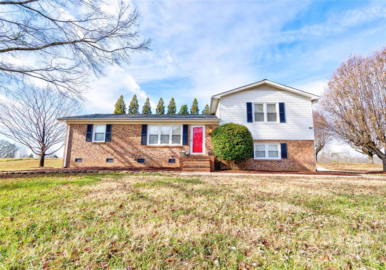 219 Plato Lee Road - Photo 1