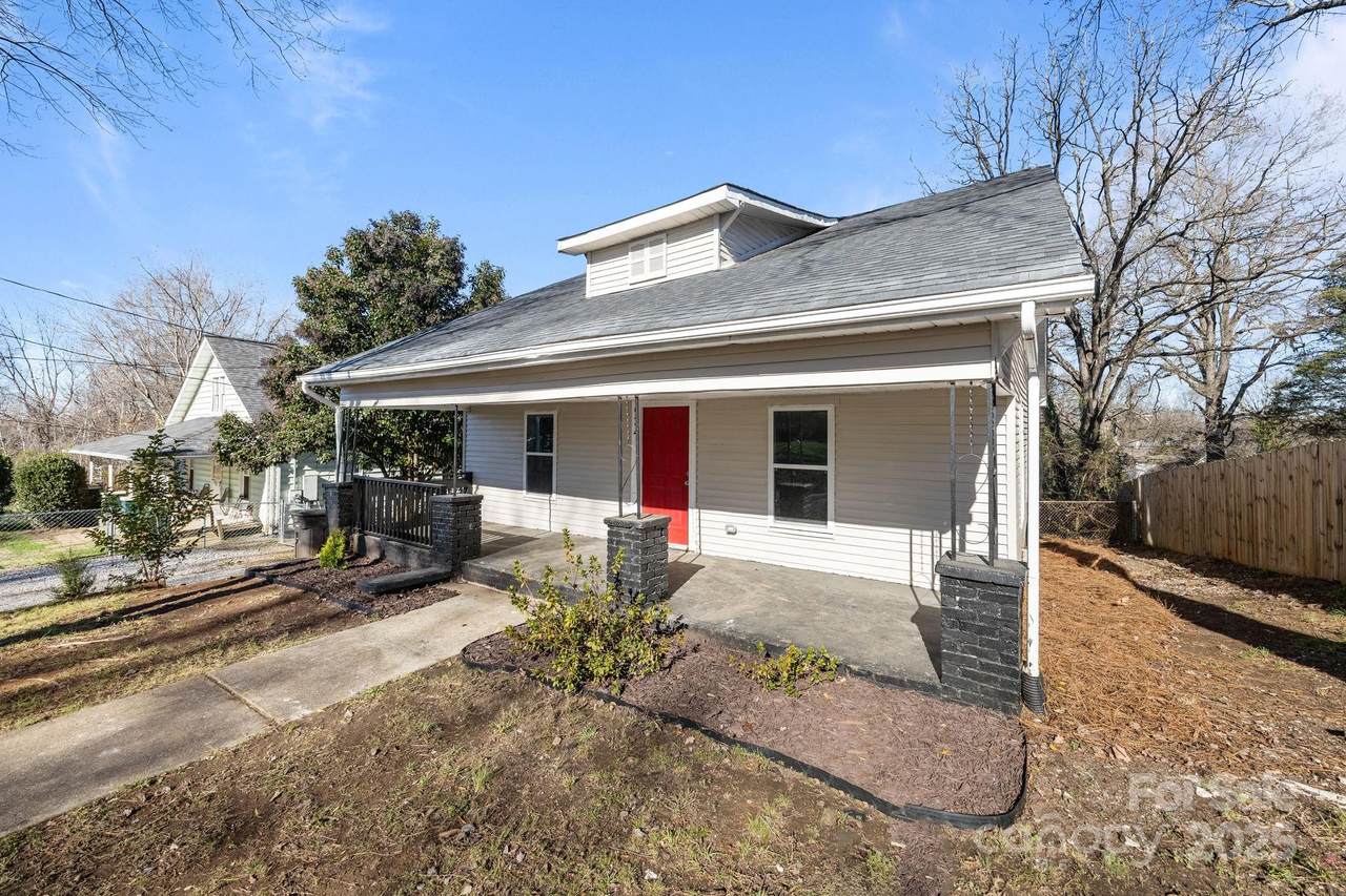 934 Cherry Street - Photo 1