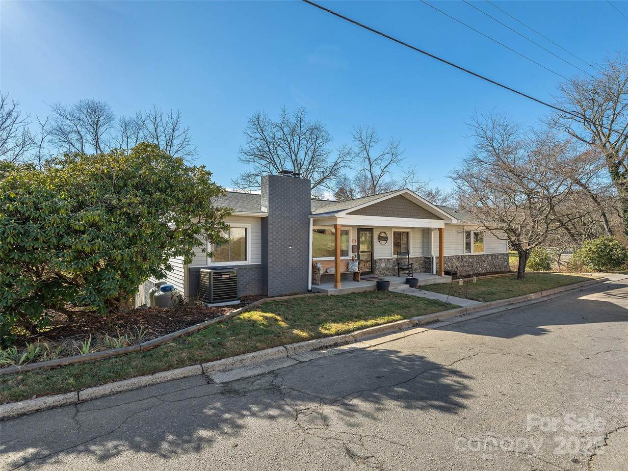 133 Axley Street - Photo 1