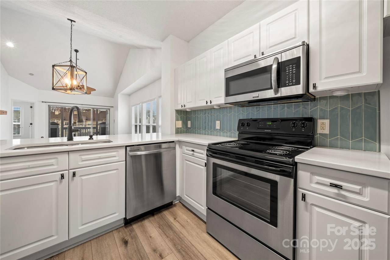 18832 Nautical Drive - Photo 1