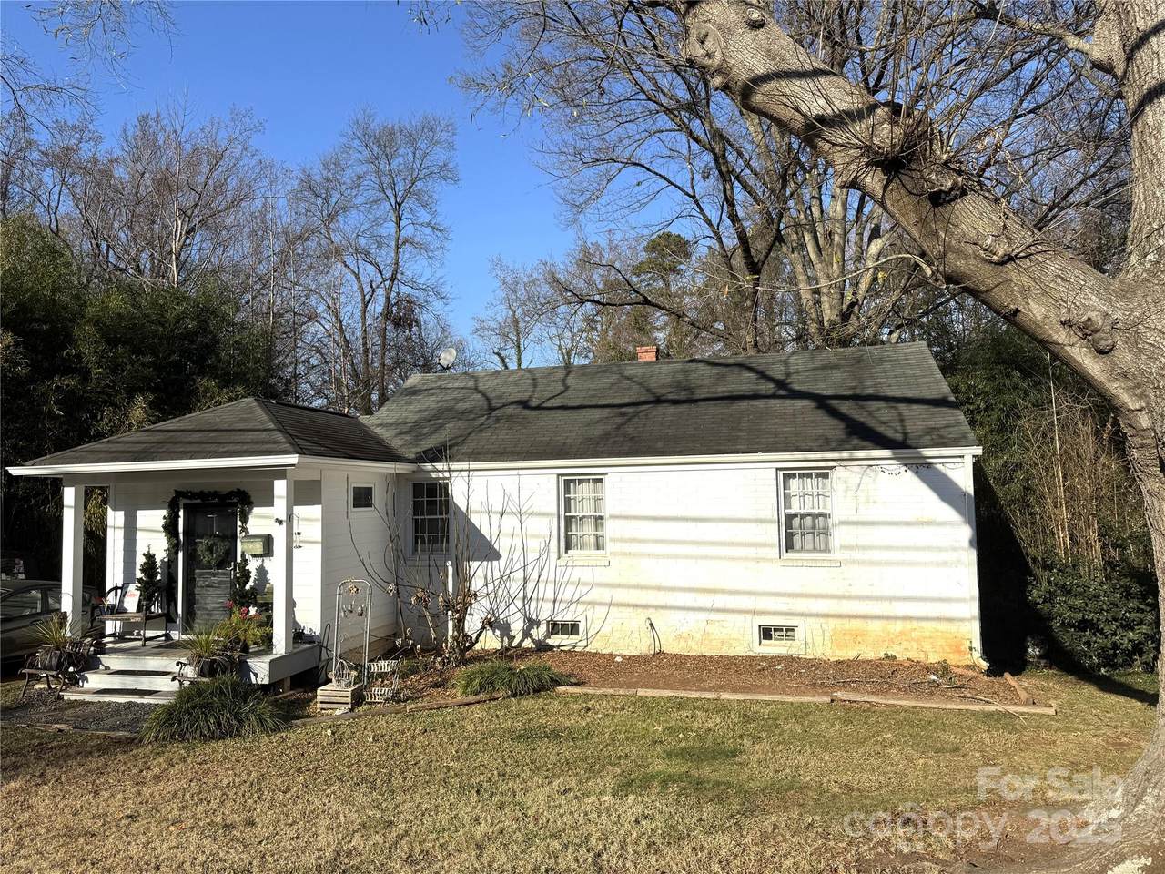 21233 Cornelius Street - Photo 1