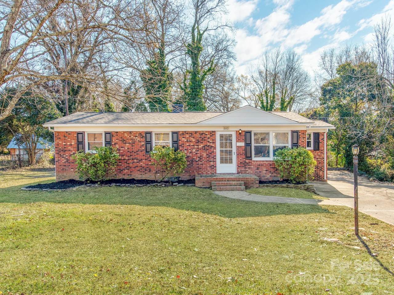 502 Mcconnell Street - Photo 1