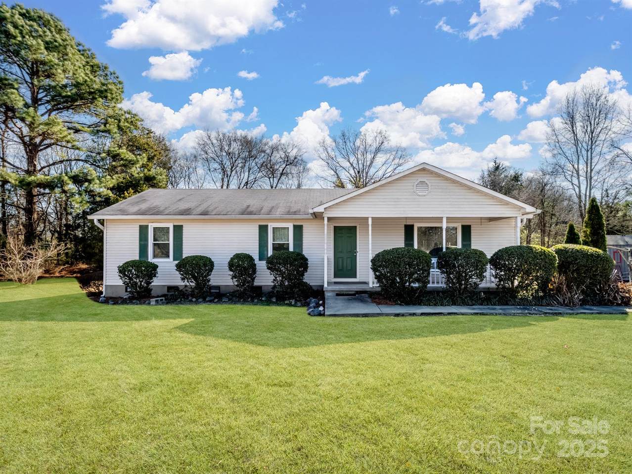 1909 Charlotte Highway - Photo 1