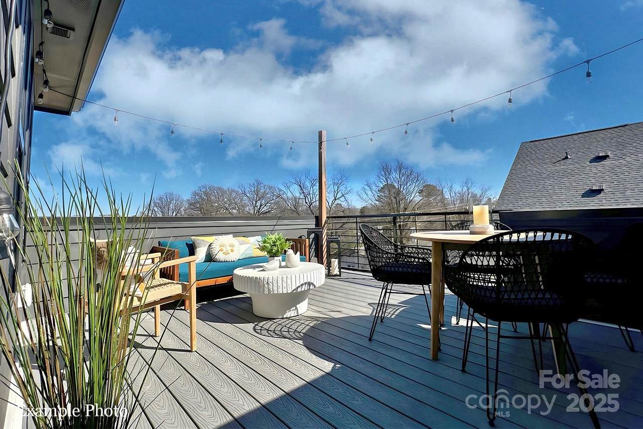 2162 Graham Street - Photo 1