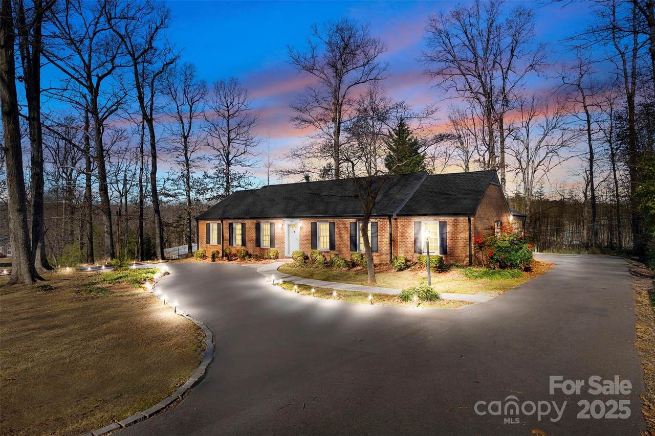 224 Lake Drive - Photo 1