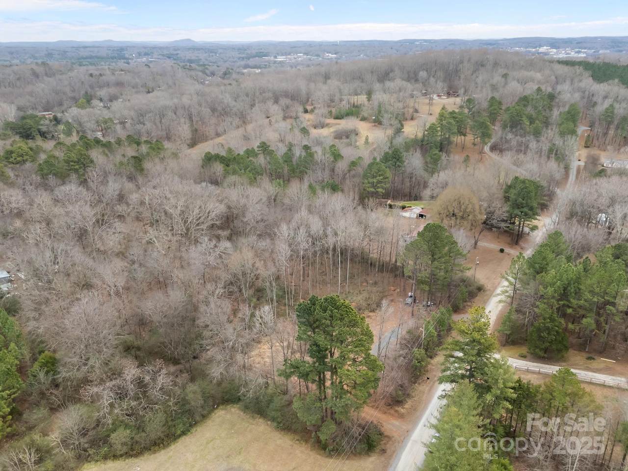 33266 Courtland Drive - Photo 1