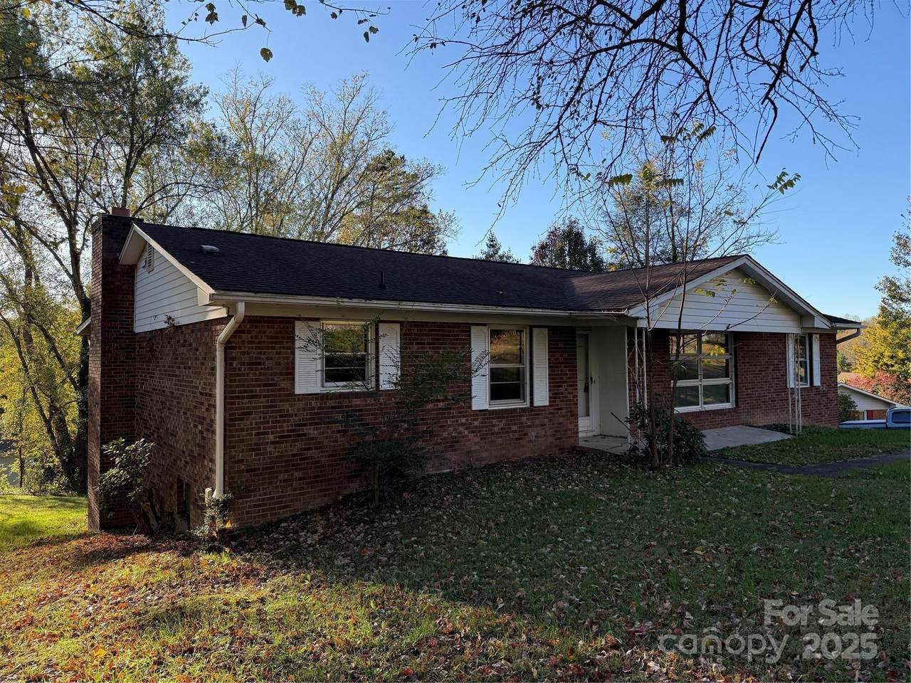 68 Sun Valley Drive - Photo 1