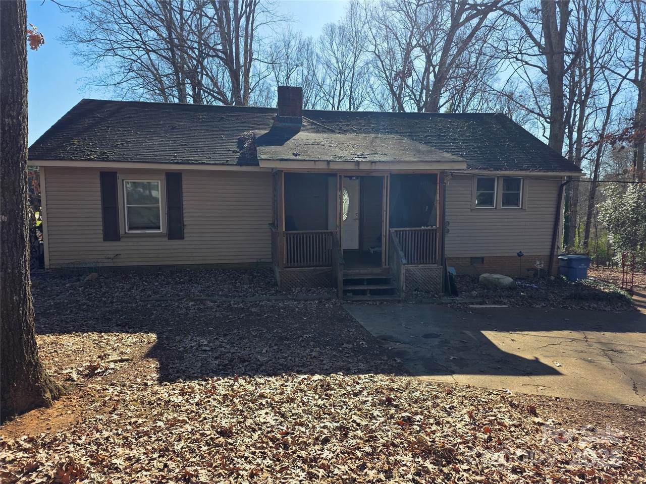 11124 Pine Grove Avenue - Photo 1