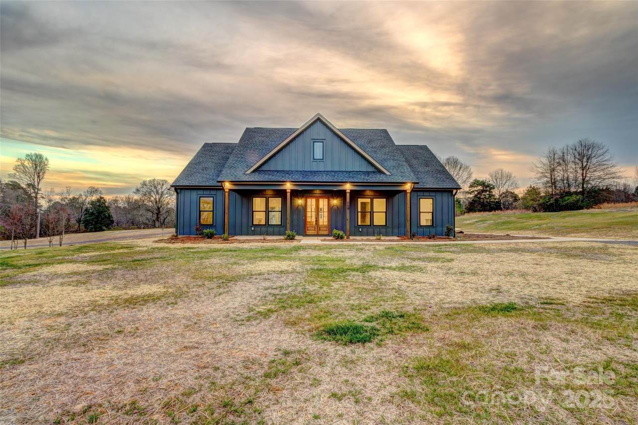 648 Kiser Road - Photo 1