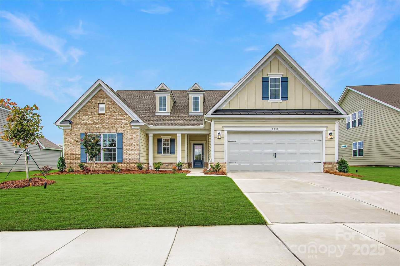 2255 Moon Crest Road - Photo 1