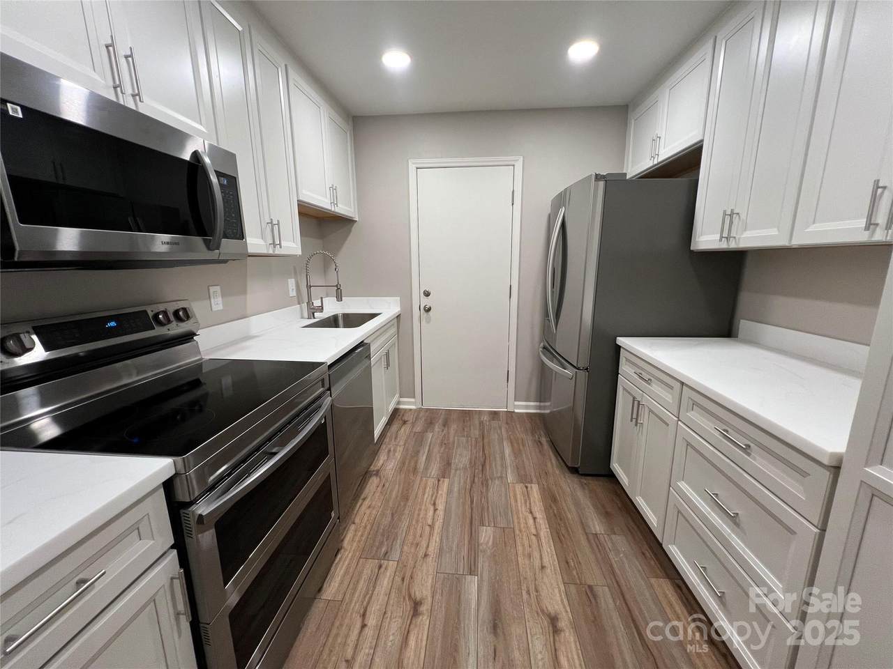 4739 Hedgemore Drive - Photo 1