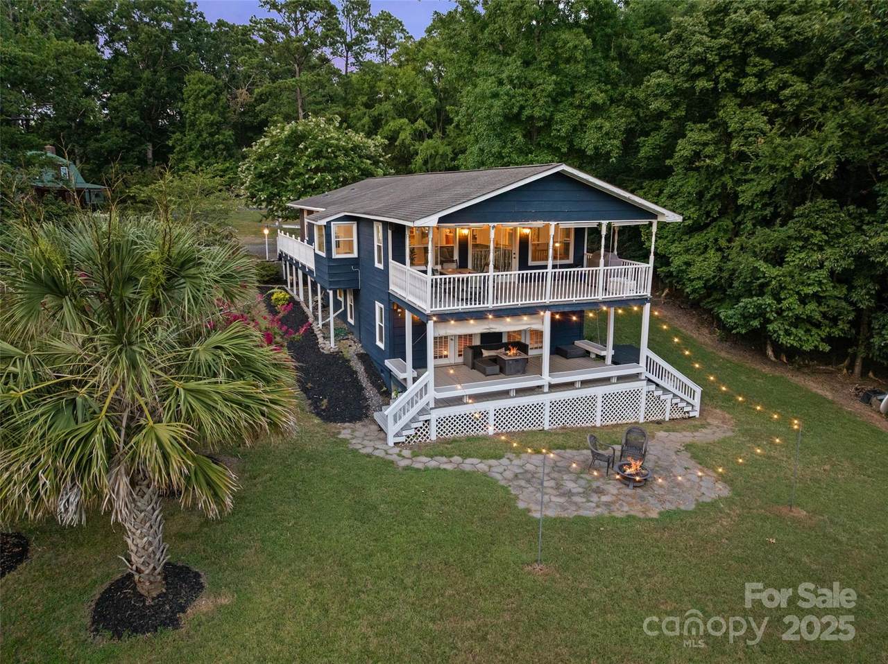 335 Carroll Cove - Photo 1