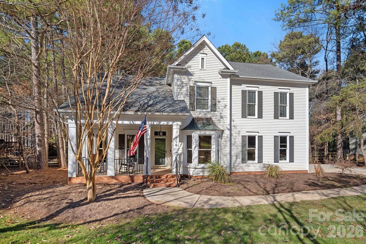 254 Bay Harbour Road - Photo 1