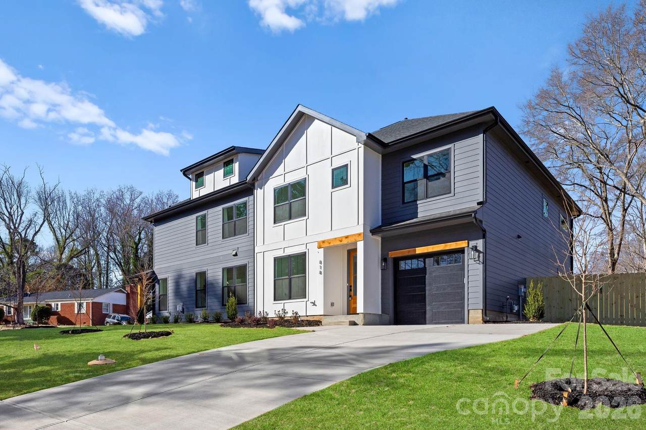 818 Yellowstone Drive - Photo 1