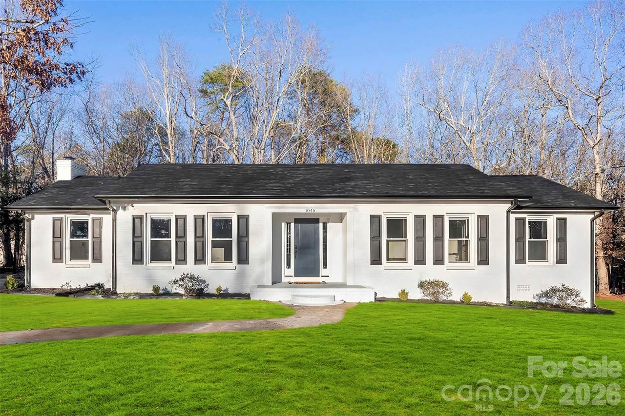 1045 Elizabeth Drive - Photo 1