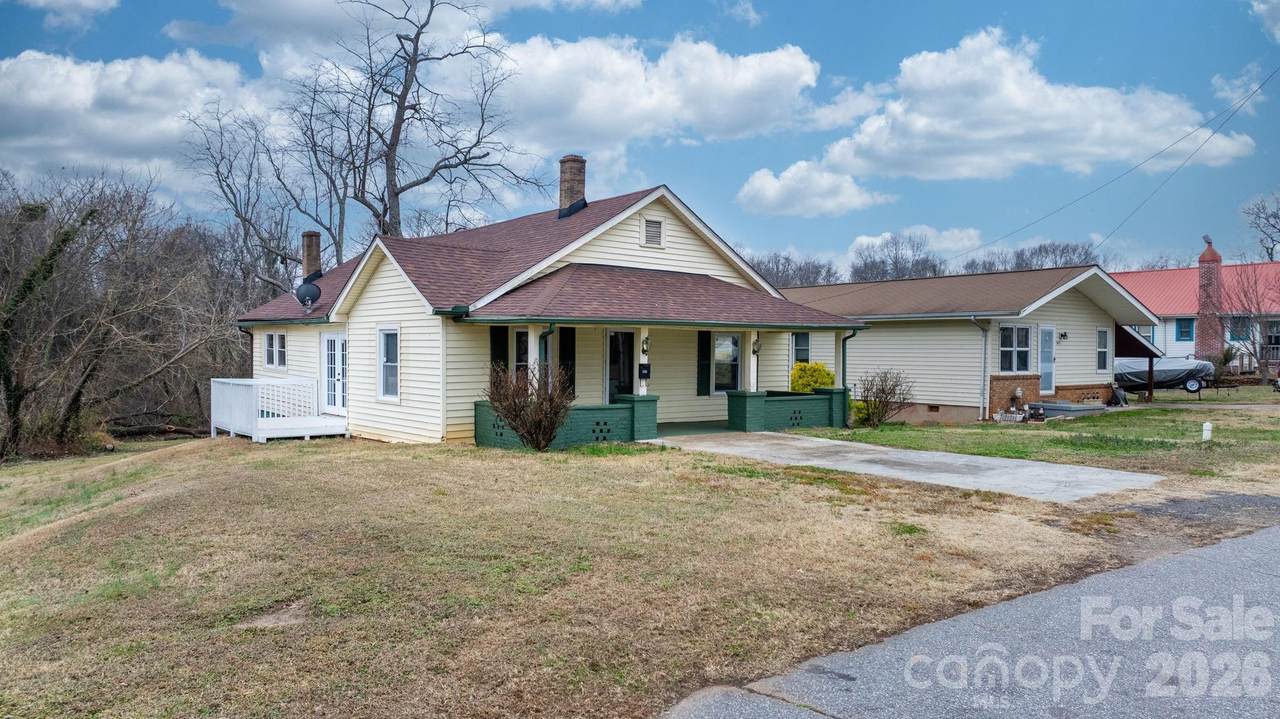 626 Concord Street - Photo 1