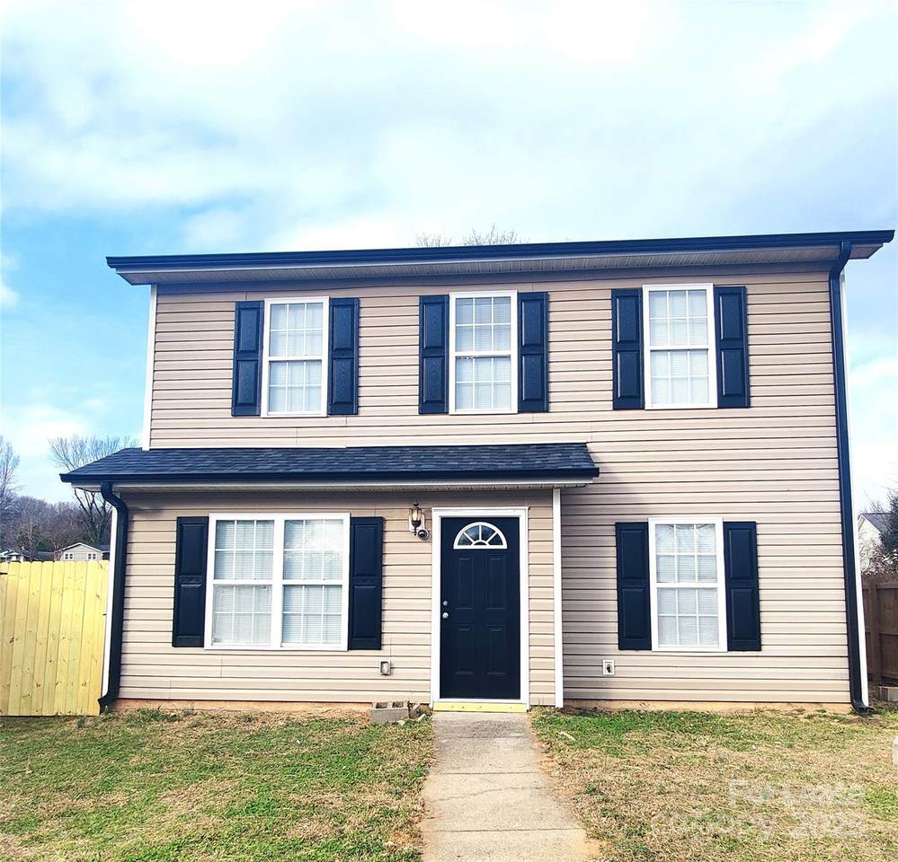 2344 West Boulevard - Photo 1