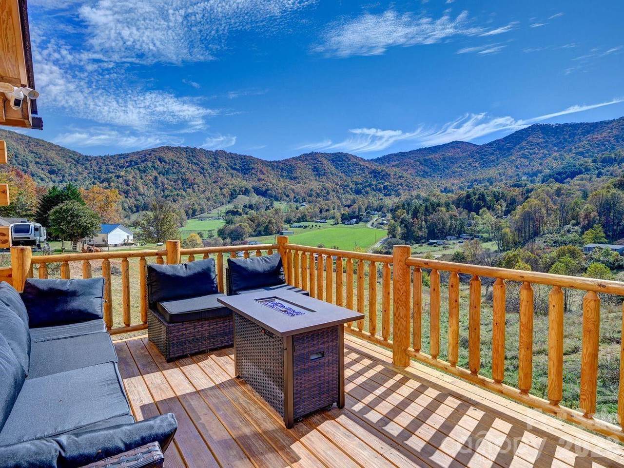 194 Fox Run Road - Photo 1