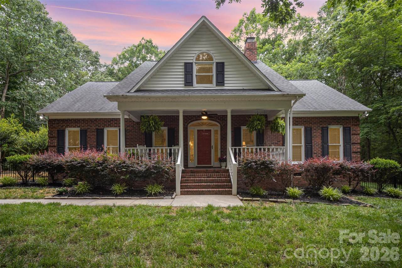 7408 Mockingbird Lane - Photo 1