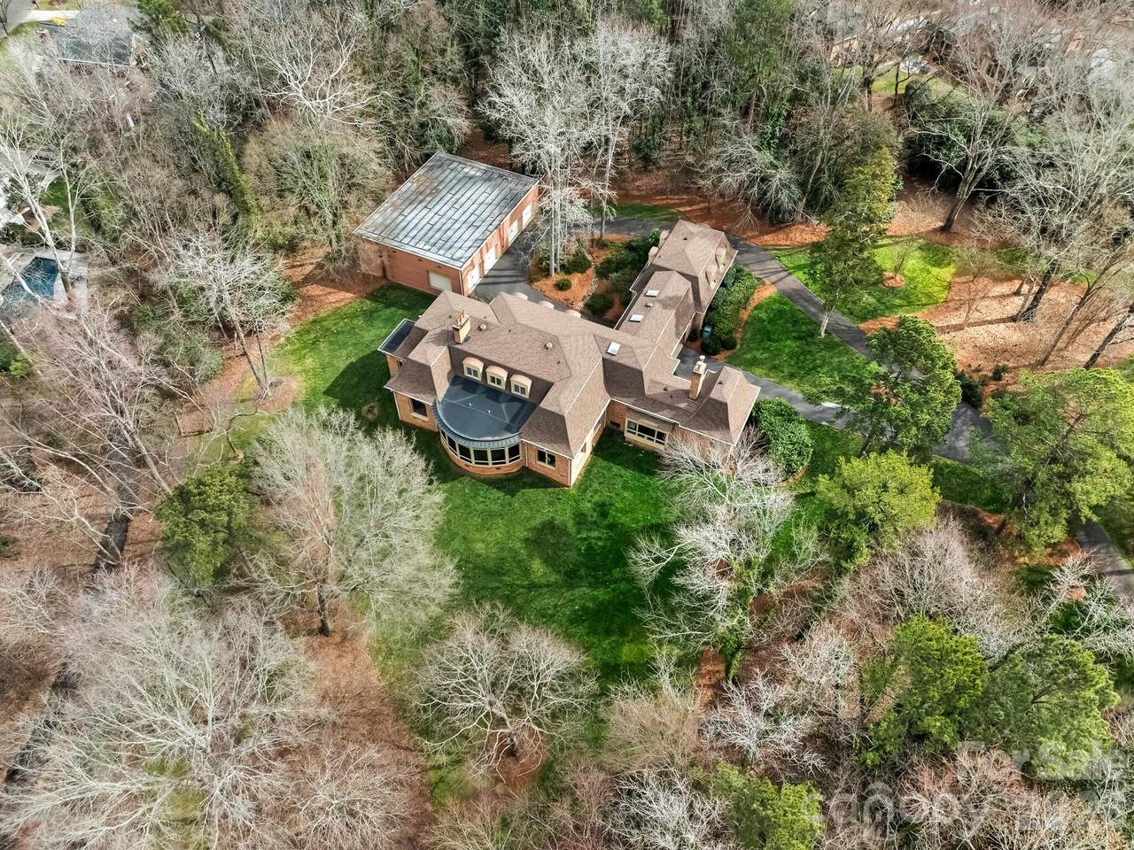 2750 Loch Lane - Photo 1