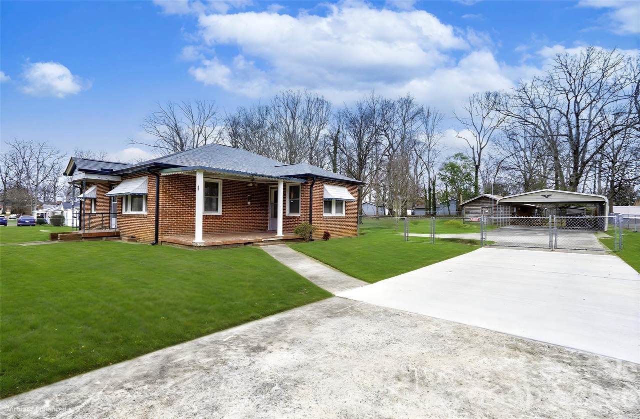 714 Linwood Road - Photo 1