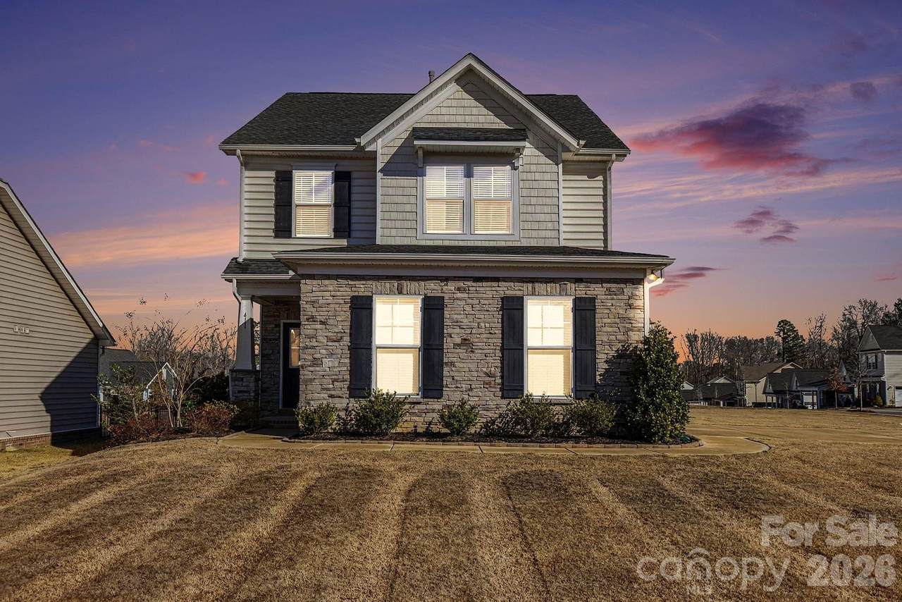 411 Hickory View Drive - Photo 1
