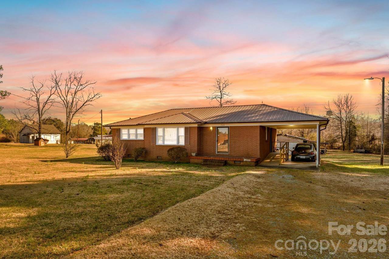 735 Grace Church Road - Photo 1